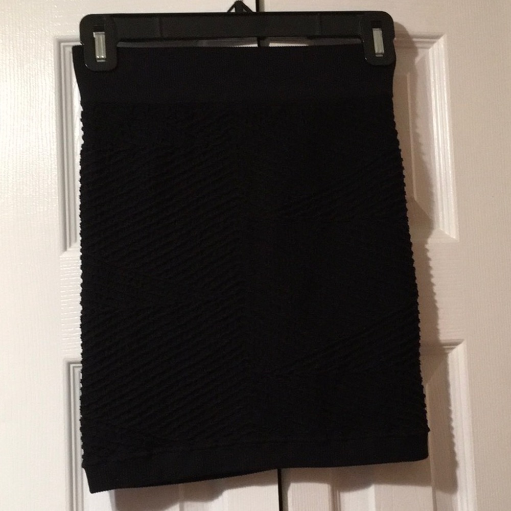 ❤️BCBGeneration black mini skirt Sz Sm EUC